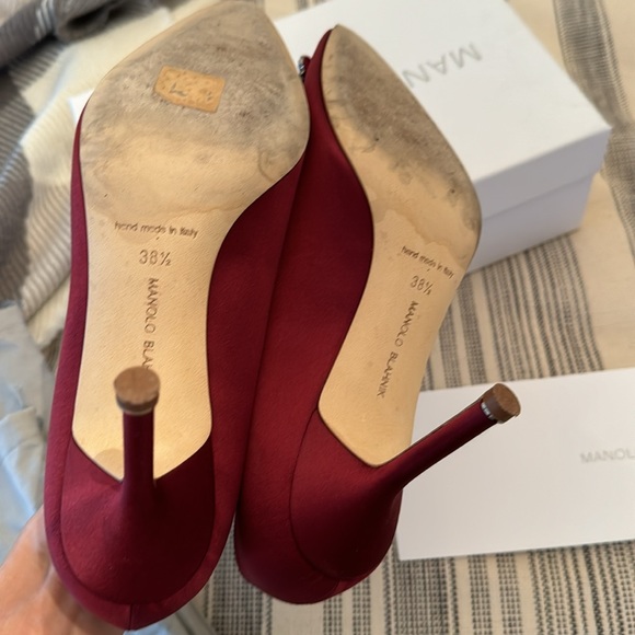 Manolo Blahnik Hangisi - Picture 8 of 16